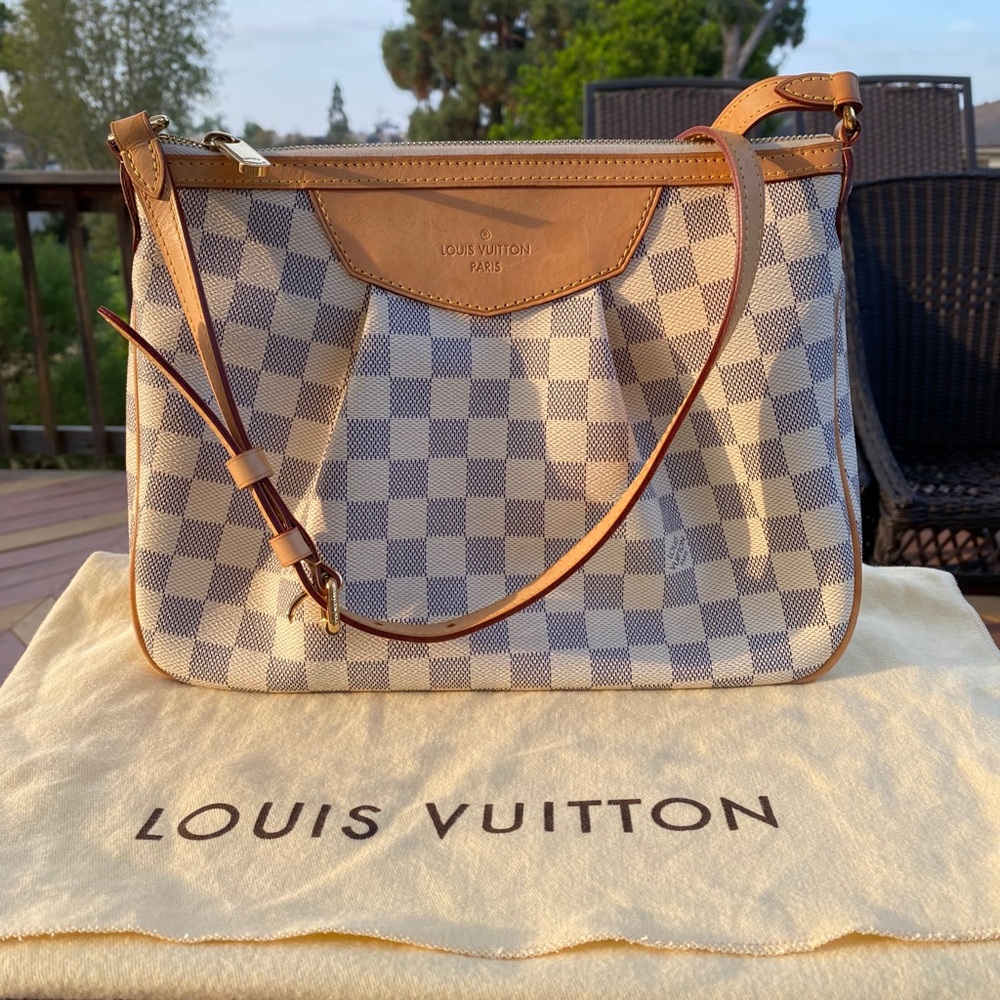Louis Vuitton Siracusa PM